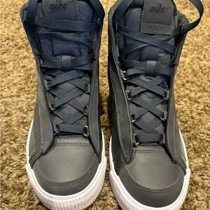 Nike black High-Top Sneakers